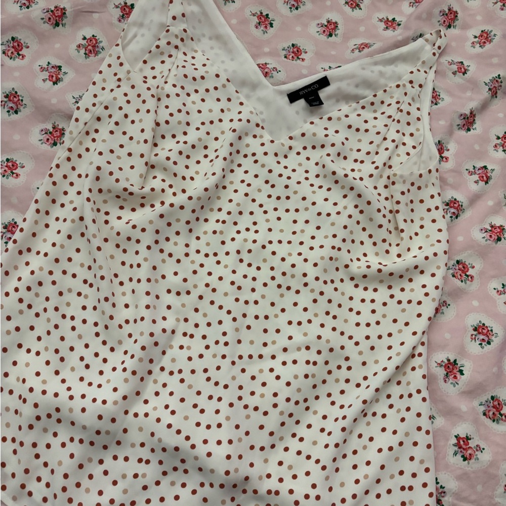 RW&CO. White Sleeveless Camisole Top